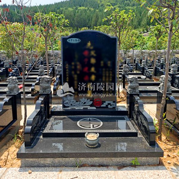 双峰山陵园墓型