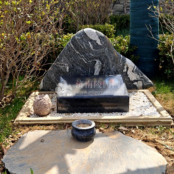 多子山公墓树葬墓型
